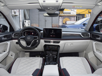 VW Tayron X Flagship Connect 4Motion 380TSI